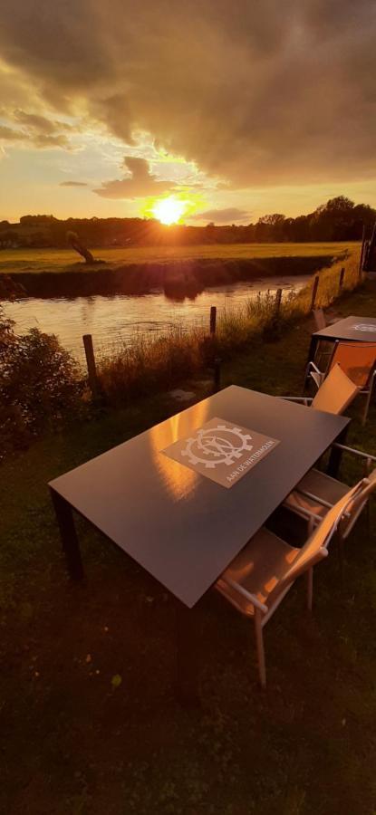 Aan De Watermolen Vakantiewoningen Wijlre Luaran gambar