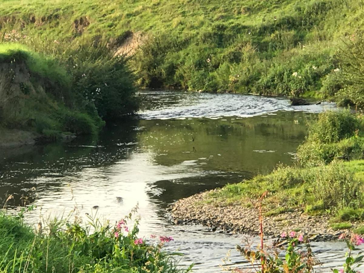 Aan De Watermolen Vakantiewoningen Wijlre Luaran gambar