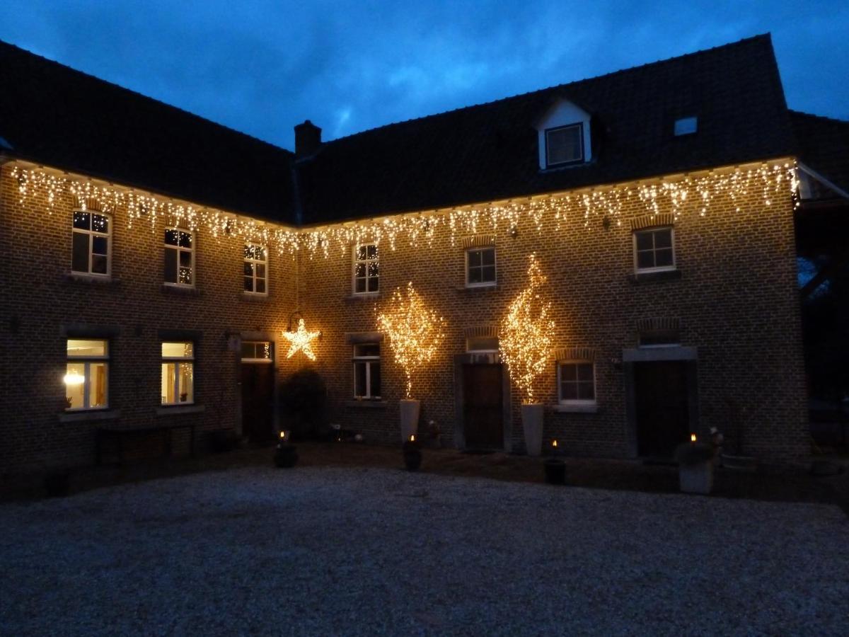 Aan De Watermolen Vakantiewoningen Wijlre Luaran gambar